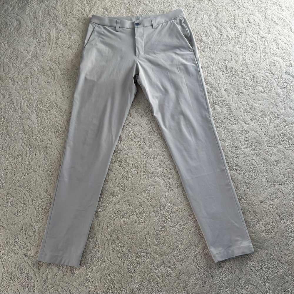 Lululemon Athletica Men's Light Gray Casual Dress Pants